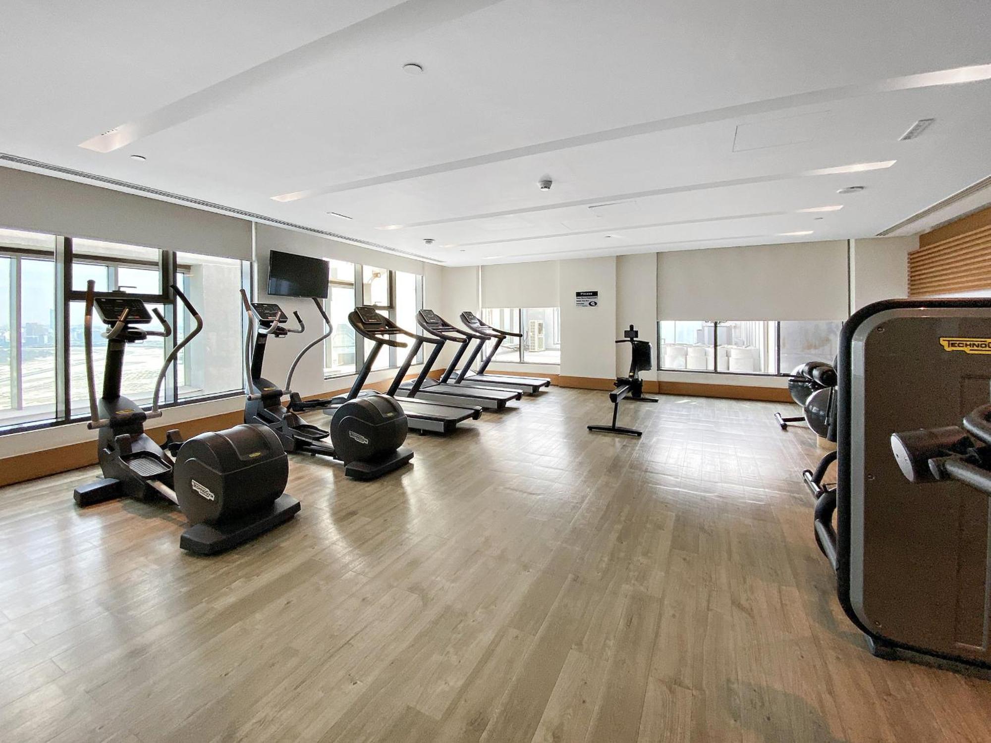Luxurious 2bdr & Guests Room-mada Residences * Dubai