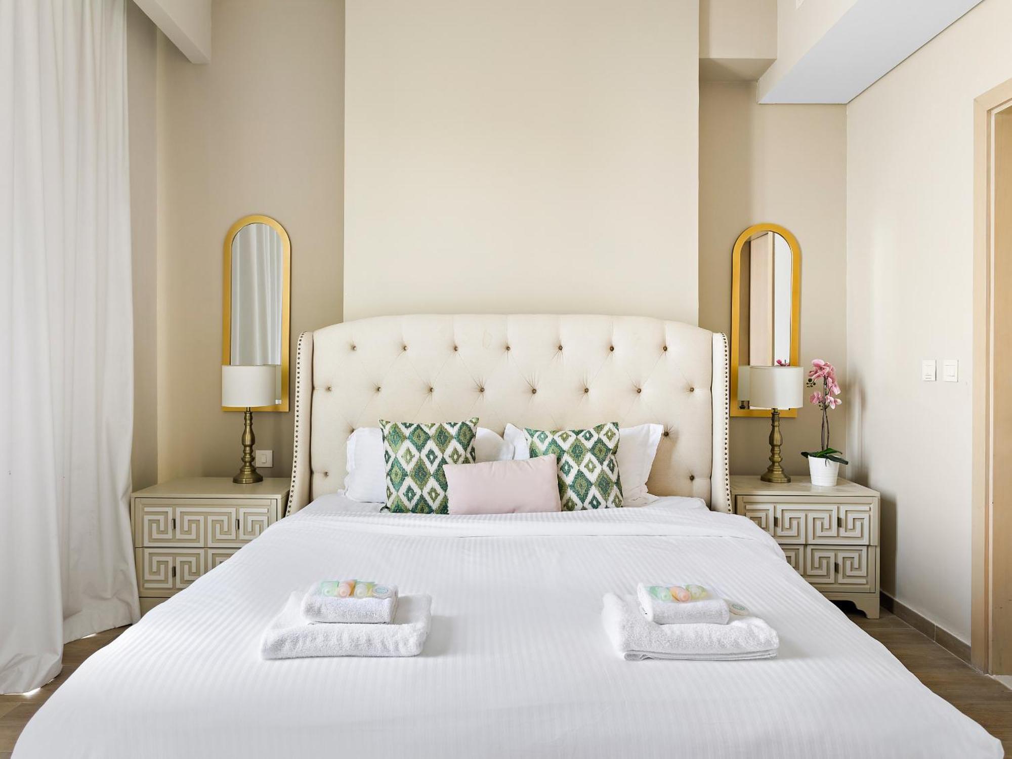 Luxurious 2bdr & Guests Room-mada Residences Appartement Dubai